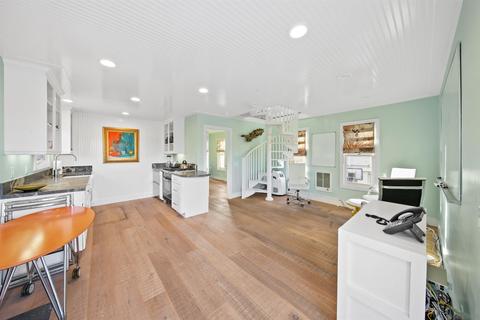 671 B Ave, Coronado, CA 92118 photo 29