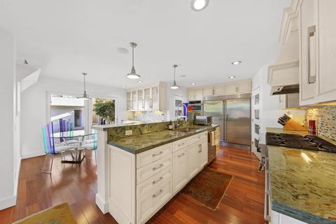 671 B Ave, Coronado, CA 92118 photo 6
