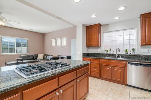 1577 S Maple St, Escondido, CA 92025 photo 24