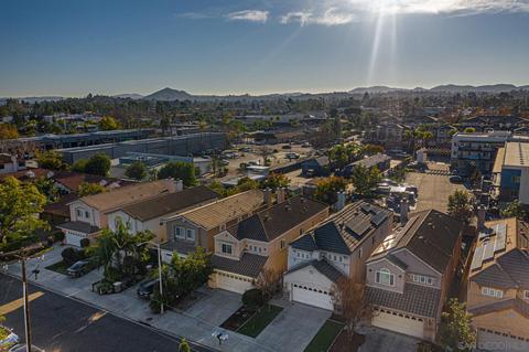 1577 S Maple St, Escondido, CA 92025 photo 2
