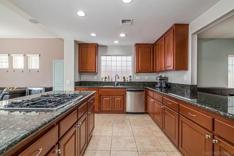 1577 S Maple St, Escondido, CA 92025 photo 22