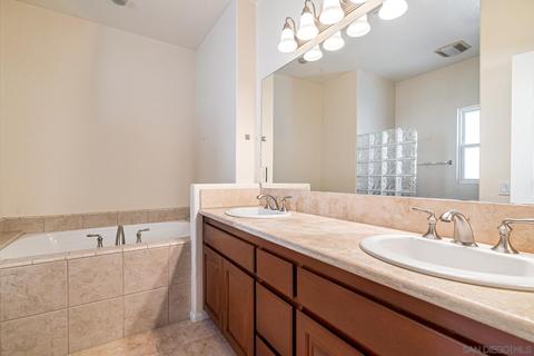1577 S Maple St, Escondido, CA 92025 photo 35
