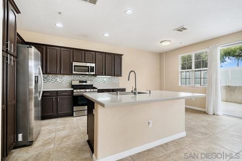 318 Dolphin Ln #2, Oceanside, CA 92058 photo 9