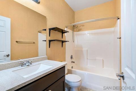 318 Dolphin Ln #2, Oceanside, CA 92058 photo 20