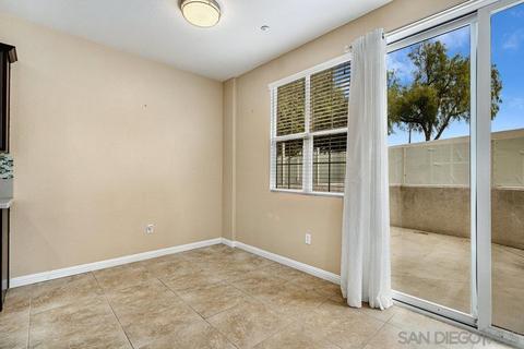318 Dolphin Ln #2, Oceanside, CA 92058 photo 16