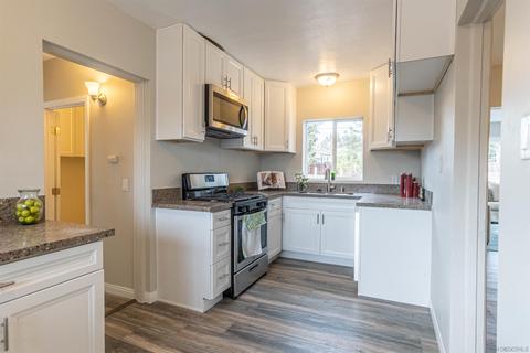 2264 Dryden Rd, El Cajon, CA 92020 photo 2