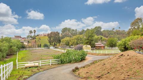 30488 Rose Ln, Bonsall, CA 92003 photo 35