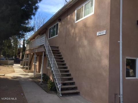 24237 Arch St, Newhall, CA 91321 photo 1