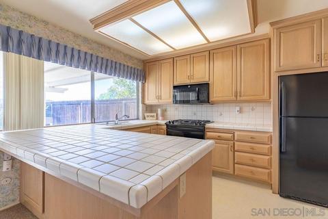 13227 Laurel St, Lakeside, CA 92040 photo 4