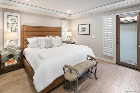 7945 Saint Louis Ter, La Jolla, CA 92037 photo 19