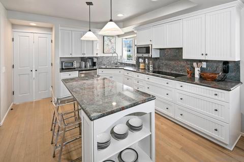 7945 Saint Louis Ter, La Jolla, CA 92037 photo 15