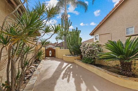 1362 Corte Avispon, San Marcos, CA 92069 photo 2