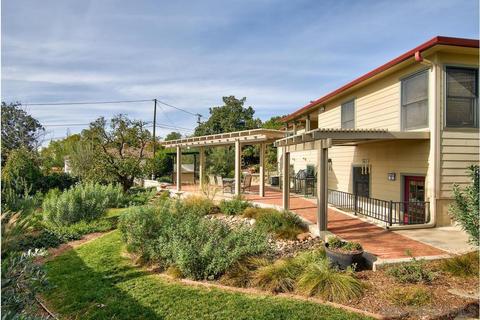 9247 Dillon Dr, La Mesa, CA 91941 photo 1