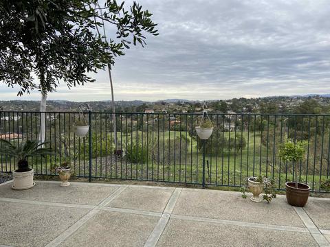 846 Calle Montera, Escondido, CA 92025 photo 2