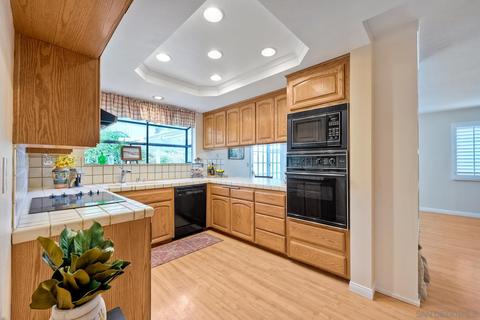 8018 Anders Cir, La Mesa, CA 91942 photo 10