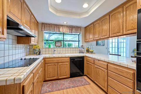8018 Anders Cir, La Mesa, CA 91942 photo 11
