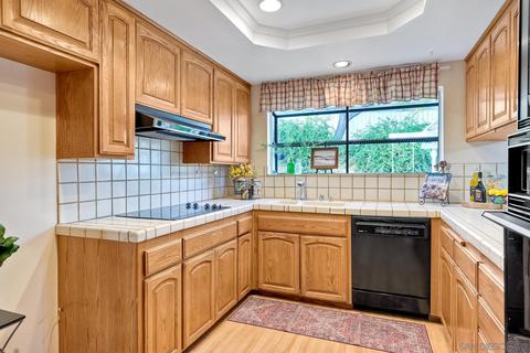 8018 Anders Cir, La Mesa, CA 91942 photo 12