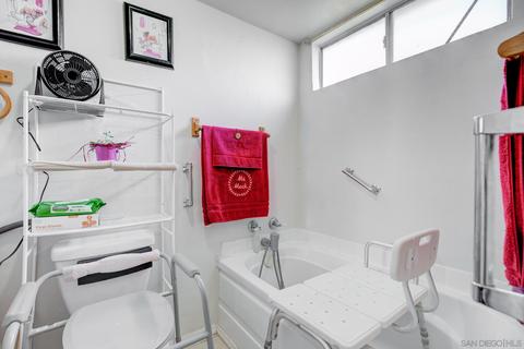 1038 E Gladwick St, Carson, CA 90746 photo 22