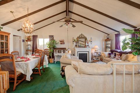 1038 E Gladwick St, Carson, CA 90746 photo 4