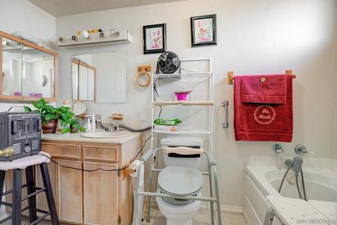 1038 E Gladwick St, Carson, CA 90746 photo 21