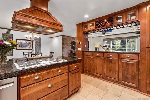490 Bear Valley Pkwy, Escondido, CA 92025 photo 4