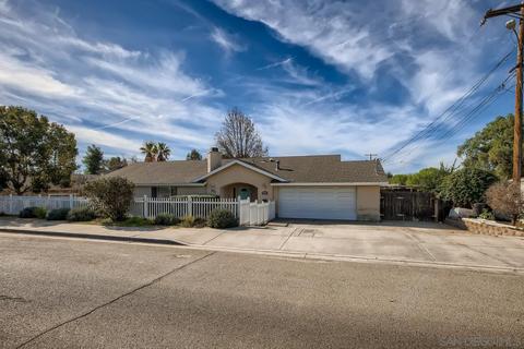 611 16th St, Ramona, CA 92065 photo 3