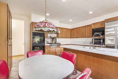 8180 Gilman Ct, La Jolla, CA 92037 photo 8