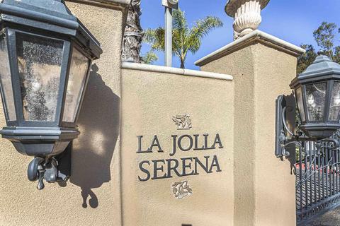 8180 Gilman Ct, La Jolla, CA 92037 photo 24