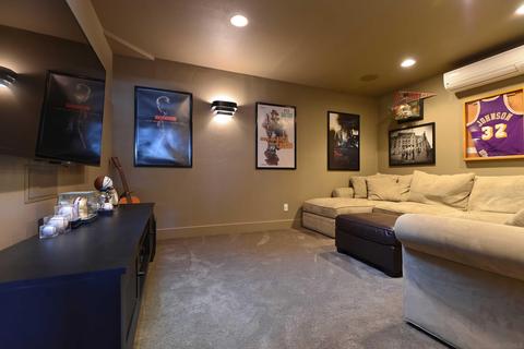 6574 Avenida Manana, La Jolla, CA 92037 photo 29
