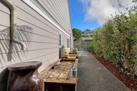6574 Avenida Manana, La Jolla, CA 92037 photo 35