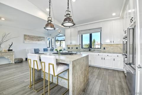 6461 Surfside, Carlsbad, CA 92011 photo 5
