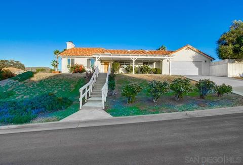 15531 Thornbush Rd, Ramona, CA 92065 photo 2