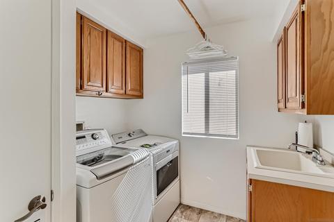 2359 Mapleleaf Dr, Vista, CA 92081 photo 21