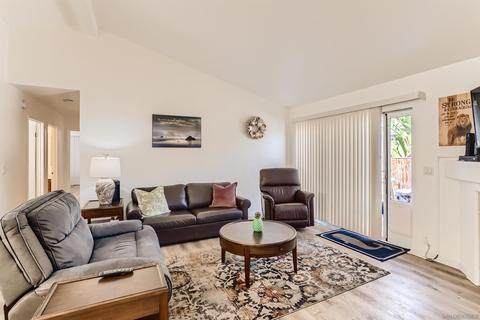2359 Mapleleaf Dr, Vista, CA 92081 photo 5