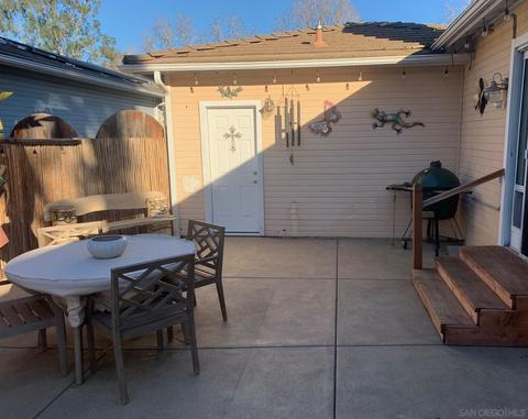2359 Mapleleaf Dr, Vista, CA 92081 photo 24