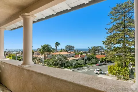 7675 Exchange Pl, La Jolla, CA 92037 photo 23