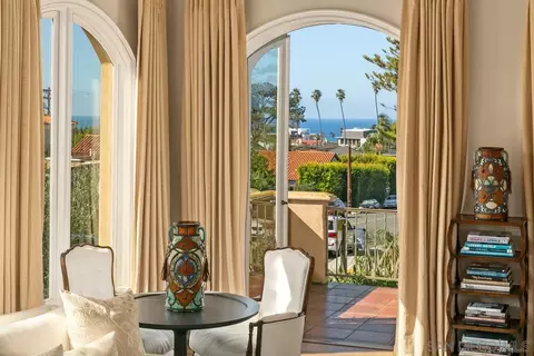 7675 Exchange Pl, La Jolla, CA 92037 photo 3