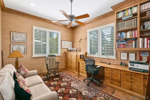 7675 Exchange Pl, La Jolla, CA 92037 photo 19