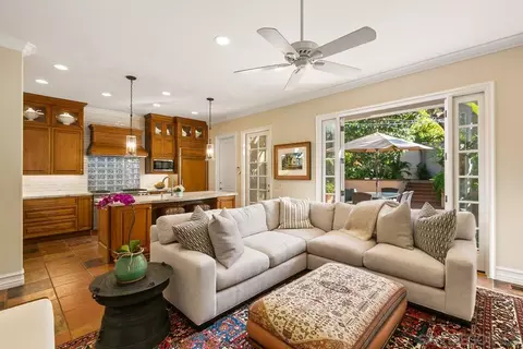 7675 Exchange Pl, La Jolla, CA 92037 photo 14