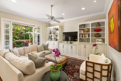 7675 Exchange Pl, La Jolla, CA 92037 photo 15