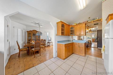 10866 Wagon Wheel Dr, Spring Valley, CA 91978 photo 10