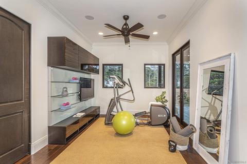 6822 Paseo Laredo, La Jolla, CA 92037 photo 38