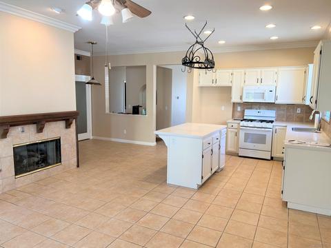 43416 Tylman St, Temecula, CA 92592 photo 2