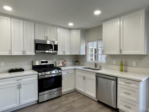 644 Howe Pl, Escondido, CA 92025 photo 2