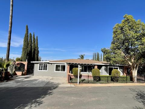 644 Howe Pl, Escondido, CA 92025 photo 1