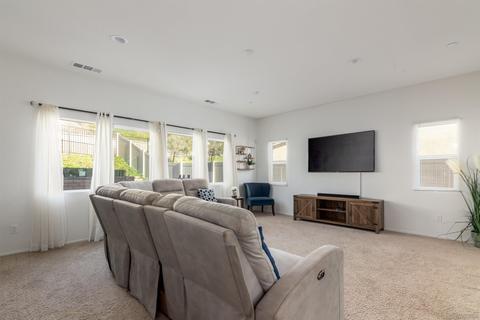 560 Ventasso Way, Fallbrook, CA 92028 photo 6