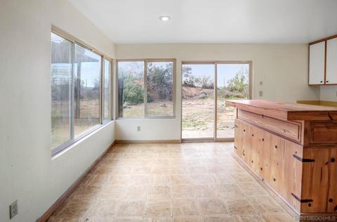 13654 Avenida Del Charro, El Cajon, CA 92021 photo 12