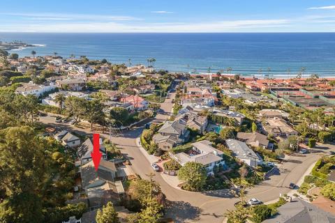 7929 Roseland Dr, La Jolla, CA 92037 photo 2