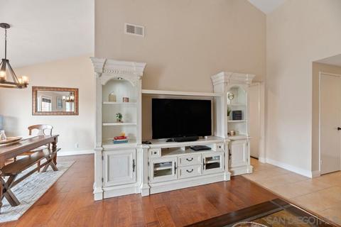 745 Torrey Pines Pl, Oceanside, CA 92058 photo 9