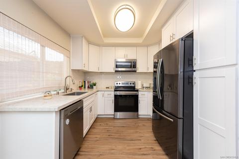 10502 Kerrigan Ct, Santee, CA 92071 photo 2